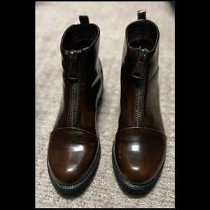 Electric Karma Burnished Zip Front Chelsea Lug Boot 8.5